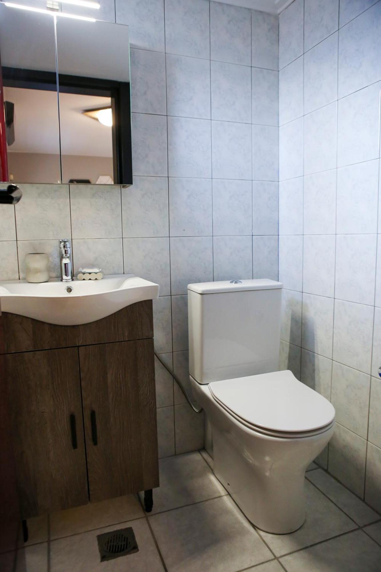 Castle View Luxury Apartment With Free Private Parking Kavála ภายนอก รูปภาพ